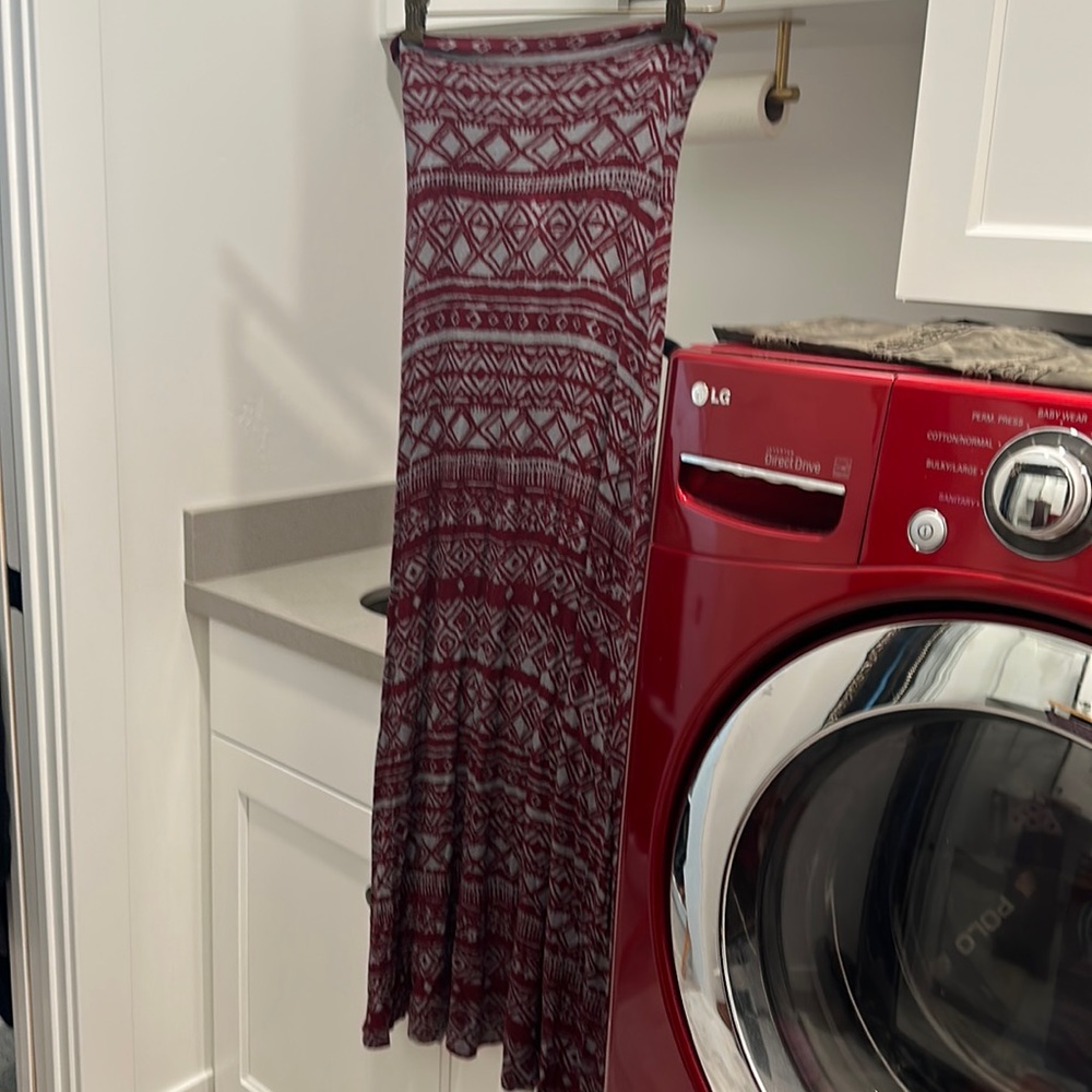 Flowy maxi skirt